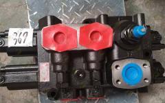 Клапан двойной вводный управляющий гидросистемы (джойстиковое управление) D32.2/LG50EX.07.04