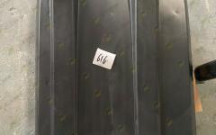 Крыло кабины заднее правое брызговик черное HOWO WG1642230104