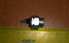 Датчик блокировки моста H2/H3 HOWO / Shaanxi WG9100710003