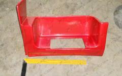 Подножка левая пластик (высокая на тягач) HOWO WG1642240030