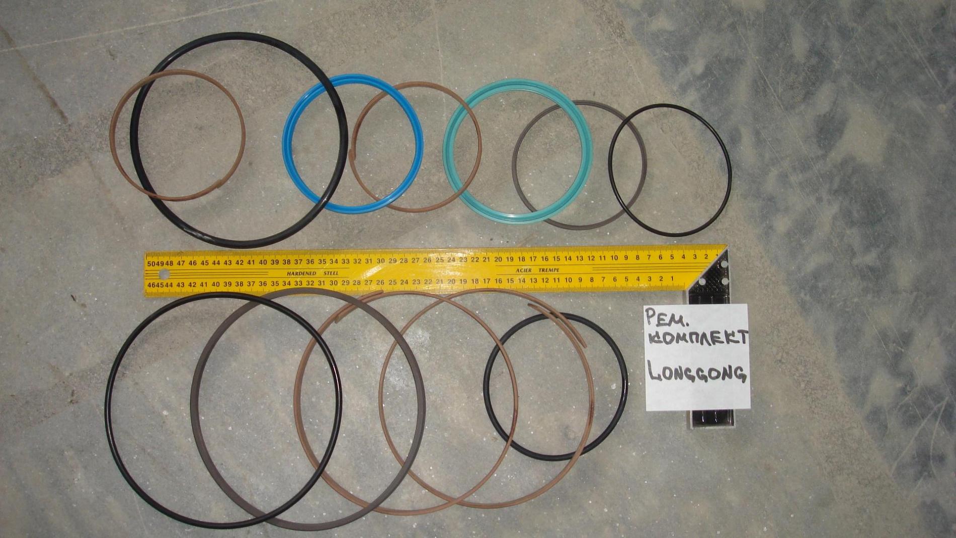 Ремкомплект цилиндра управления ковшом CDM833 80x95